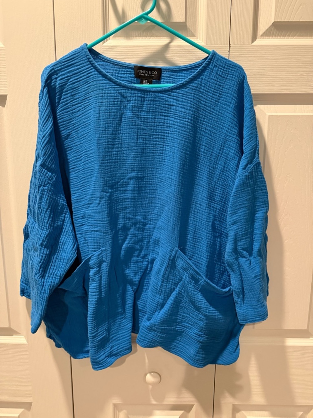 # Jones & Co 2X Blue Textured Gauze Tunic